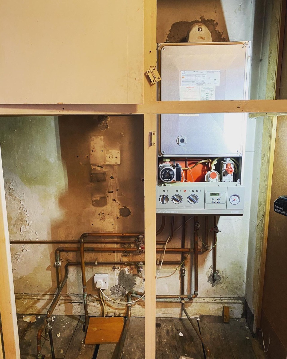 Company: Image 124